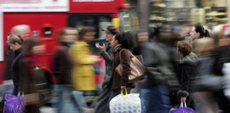 4 Ways Canadian Retailers Can Create Loyalty and Drive Revenue