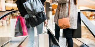 Canadian Retail Sales Growth Weakens Again: Expert